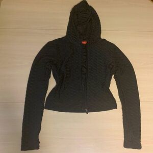 𖢻Hot Kiss𖢻 Black Slim Cropped Activewear Hoodie